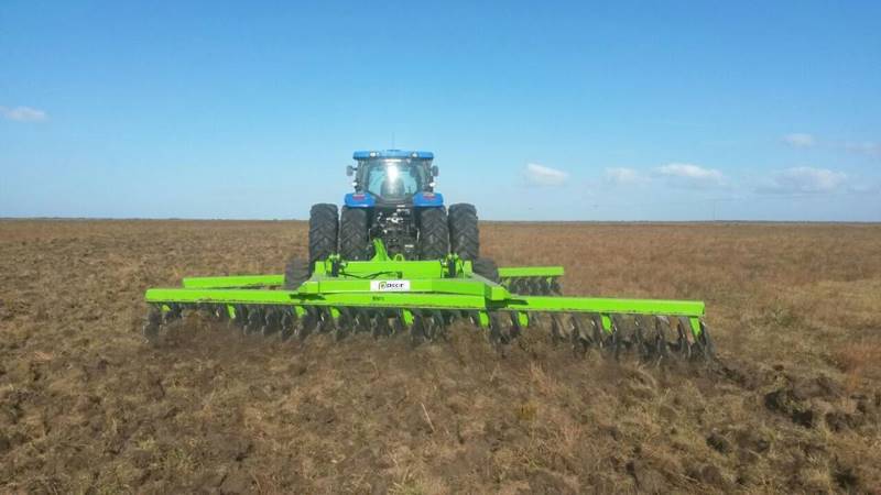 GNPCRE - Grade Niveladora Piccin Controle Remoto Especial